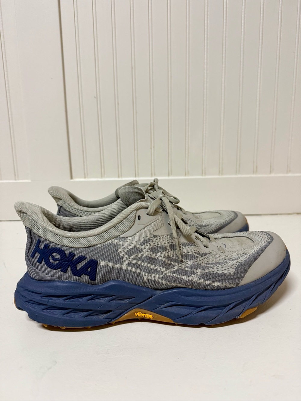 Hoka size 8.5 Men's Athletic Running Shoes.